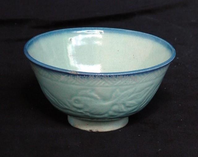 淡藍釉暗花紋碗藏品圖，第1張