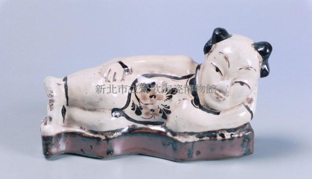 Reclining Child Pillow Collection Image