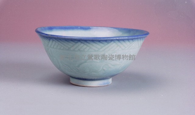 金魚紋淡青碗藏品圖，第1張