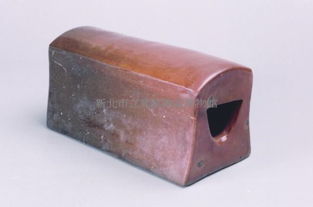 鏤空梅花紋枕(磚胎枕頭)_002藏品圖，第1張