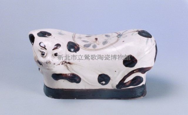 貓形枕藏品圖，第1張