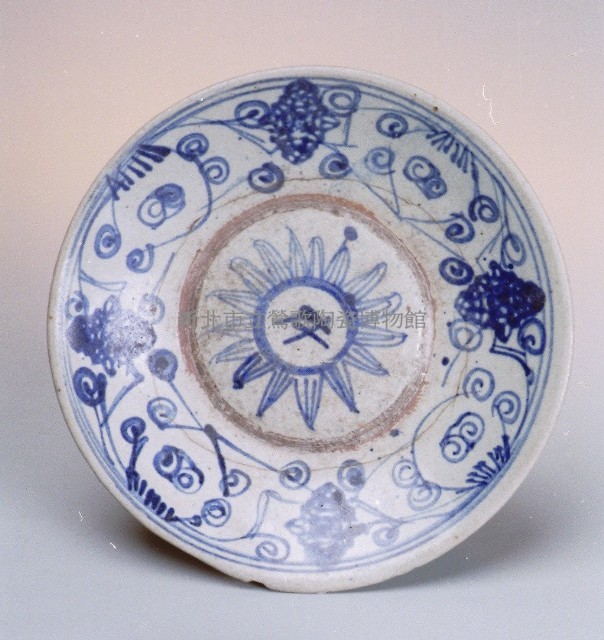 青花花紋盤藏品圖，第1張