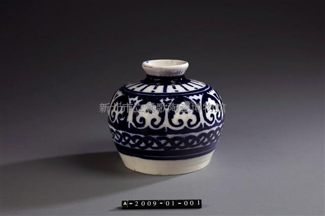 Blue and White Jar (Early 01) Collection Image, Figure 1, Total 2 Figures