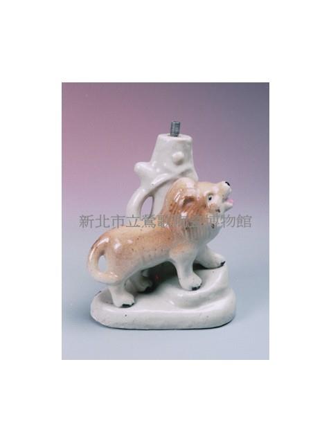 Lamp-socket with a Male Lion Collection Image