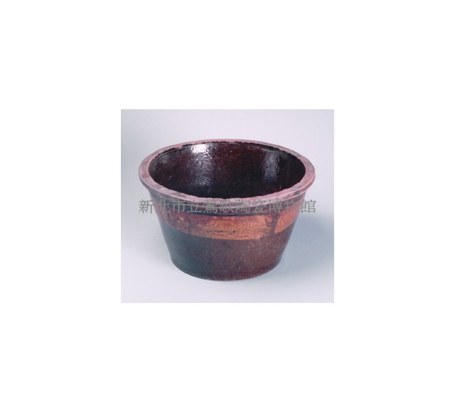 雙龍紋斜腹角缽藏品圖，第1張