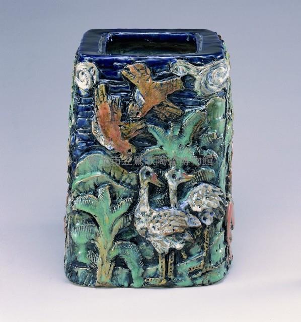 白馬樓閣浮雕彩繪方瓶藏品圖，第2張