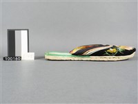 彩繡拖鞋(右鞋)藏品圖，第2張