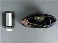 彩繡鞋藏品圖，第1張