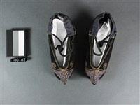 彩繡鞋藏品圖，第1張