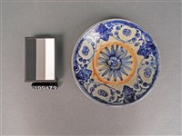 青花菊花盤藏品圖，第1張