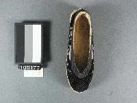 彩繡布鞋(右鞋)藏品圖，第1張