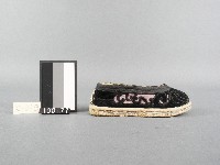 彩繡布鞋(右鞋)藏品圖，第2張