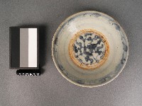 青花花卉盤藏品圖，第1張