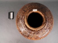 褐釉荔紋陶甕藏品圖，第2張