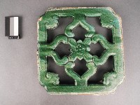 綠釉交阯燒窗格藏品圖，第1張