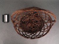 芒枝編提籃藏品圖，第2張