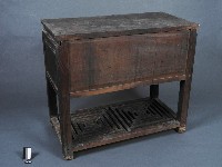 櫥櫃藏品圖，第2張