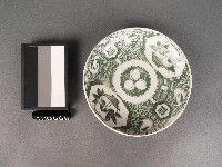 綠釉印花花籃紋盤藏品圖，第1張