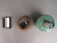 綠釉油燈藏品圖，第4張