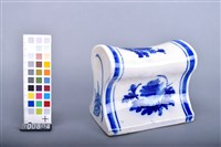 青花花卉紋枕頭藏品圖，第1張