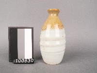 赤釉酒瓶藏品圖，第1張