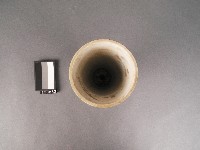 青釉花卉紋花器藏品圖，第2張