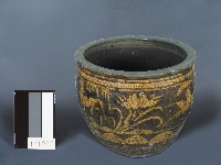 黃釉刻花鳥獸花卉紋水缸藏品圖，第3張