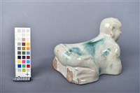 綠釉人物枕頭藏品圖，第2張