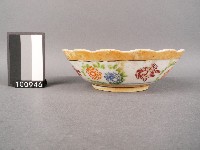 彩釉印花碗藏品圖，第1張