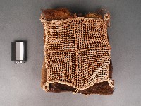 獸皮背袋藏品圖，第1張