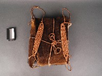 獸皮背袋藏品圖，第2張