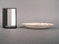 彩繪花卉盤藏品圖，第2張