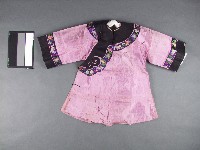 紫色提花綢大襟女衫藏品圖，第1張