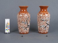 赤釉梅花紋花瓶藏品圖，第3張