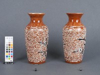 赤釉梅花紋花瓶藏品圖，第5張