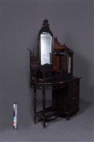 梳妝台藏品圖，第1張