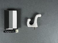 磁製掛勾藏品圖，第1張