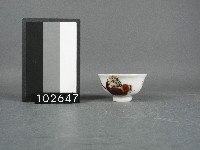 赤釉人物杯藏品圖，第1張