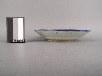 噴釉花卉紋盤藏品圖，第2張