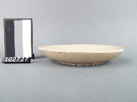 青花桃紅彩花卉紋盤藏品圖，第2張