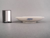 青花山水紋盤藏品圖，第2張