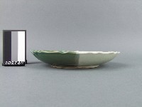 綠地松樹紋盤藏品圖，第2張