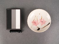 彩繪花卉紋碟藏品圖，第1張