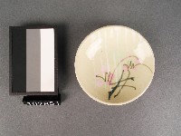 紅綠彩花卉紋碟藏品圖，第1張