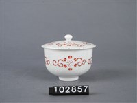 紅彩花卉紋杯藏品圖，第3張