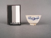 青花粉紅釉花卉紋杯藏品圖，第1張