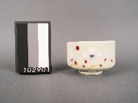 彩繪花卉紋杯藏品圖，第1張