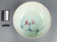 紅藍彩花卉紋碗藏品圖，第1張