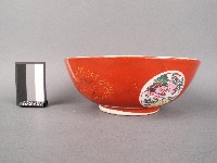 紅地彩繪瑞獅紋碗藏品圖，第2張