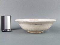 彩繪花卉紋碗藏品圖，第2張